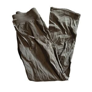 LULULEMON DANCE STUDIO PANTS - NAVY BLUE size 4